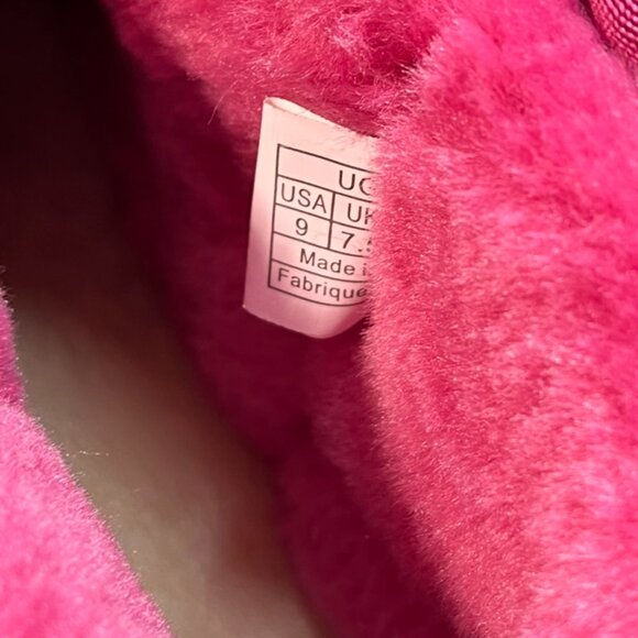 NEW UGG Classic Ultra Mini Womens in Dark Peony Pink Women's Size 9 - Picture 4 of 6
